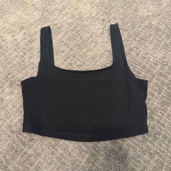 Aritzia TNA Laguna Tank - Picture 9 of 16